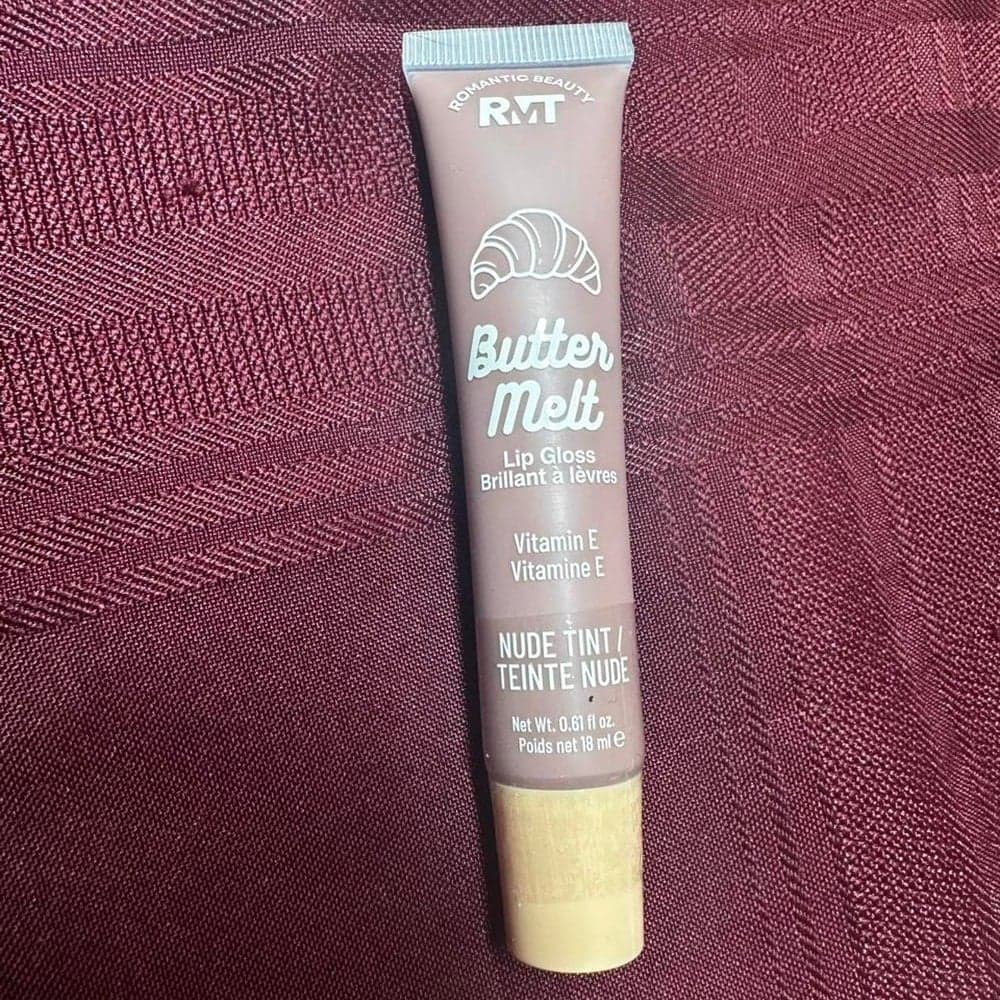 R+T Butter Melt Lip Gloss in Rosy Butter #lipgloss