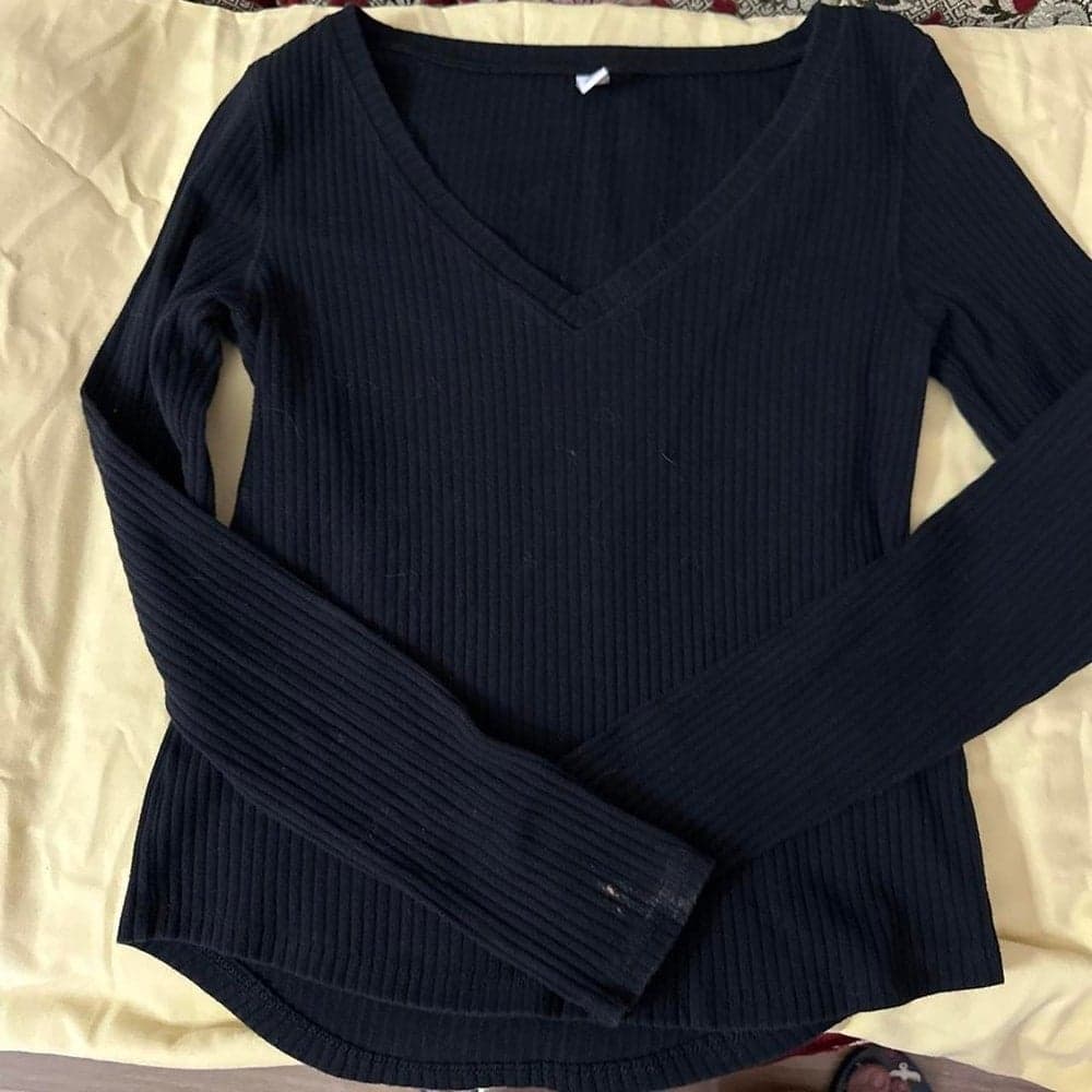 Navy blue ribbed long sleeve top #ribbed #basics small
