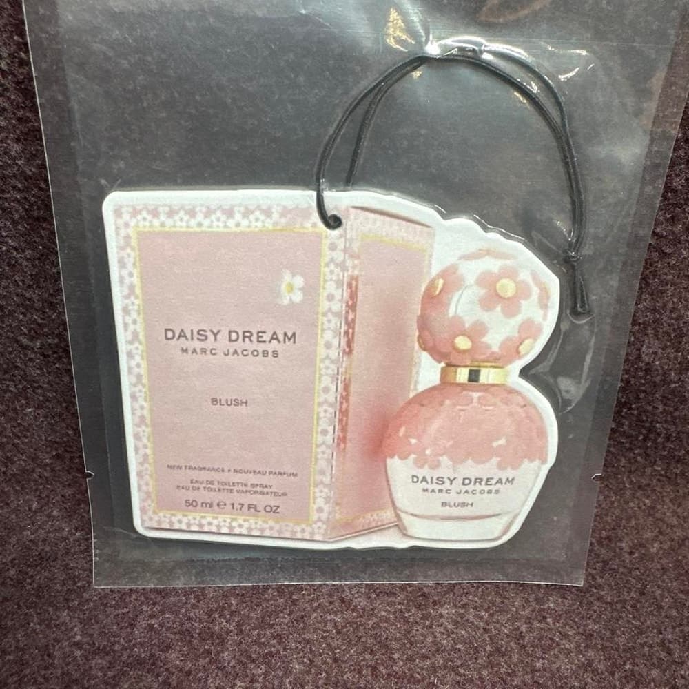Valentino car freshener, good girl by Carolina