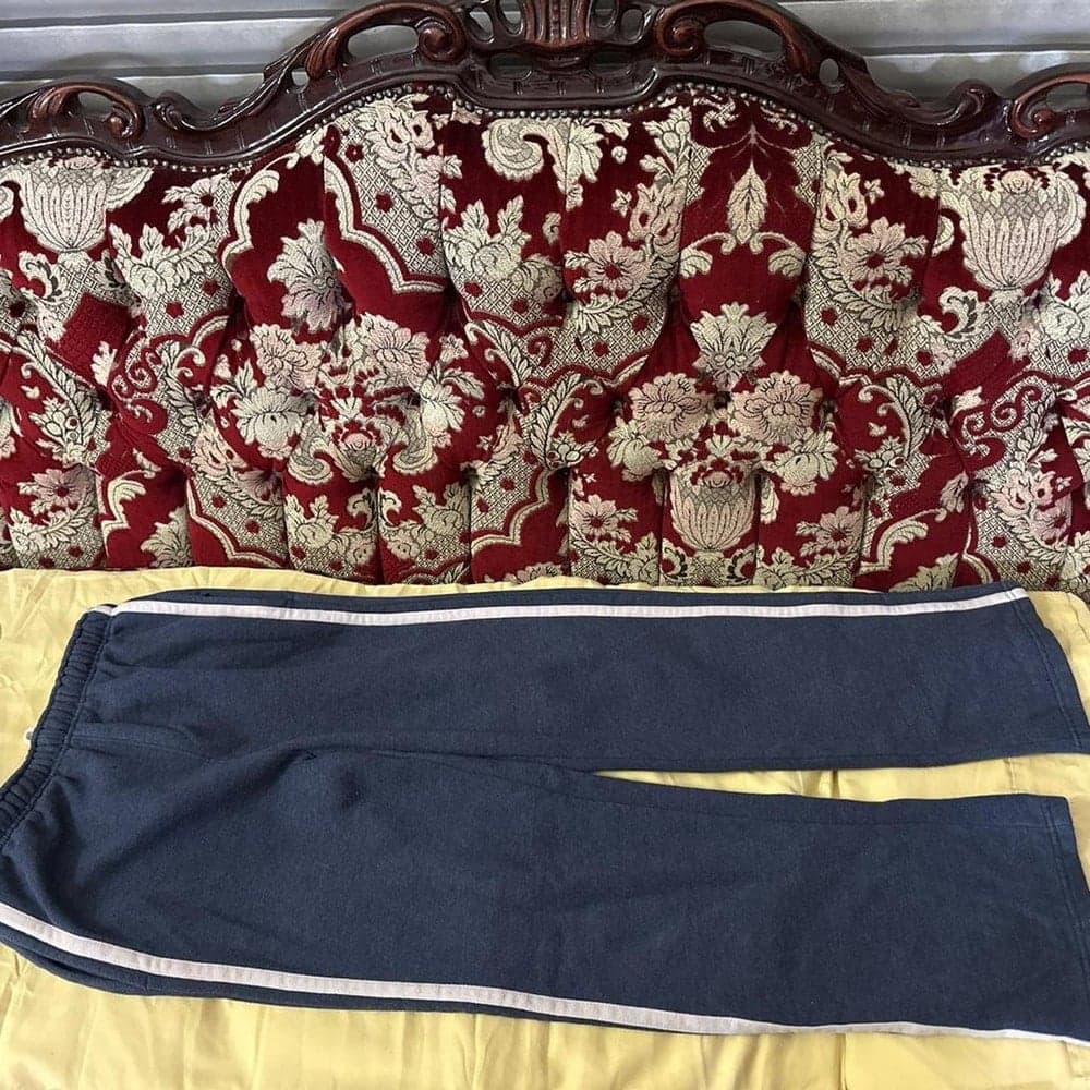 Navy blue sweatpants with white stripes #athletic