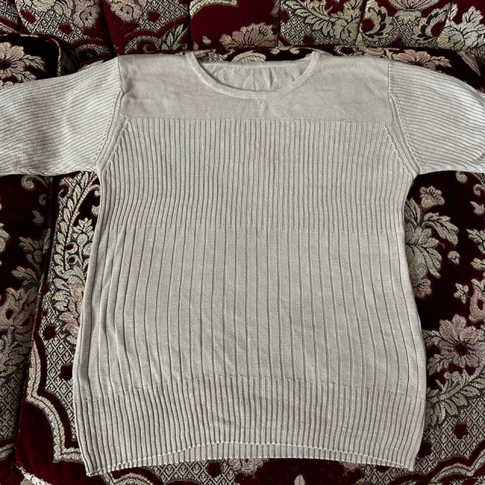 White ribbed knit sweater #knitwear #cozy