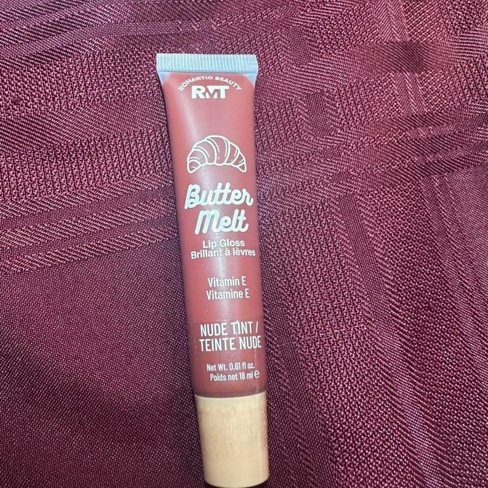 R+T Butter Melt Lip Gloss in Spiced Butter #lipgloss