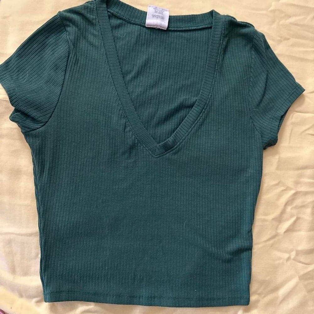 Green ribbed crop top #ribbed #cropped