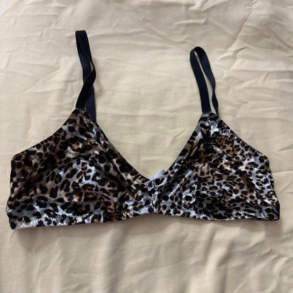 Leopard print bralette with adjustable straps